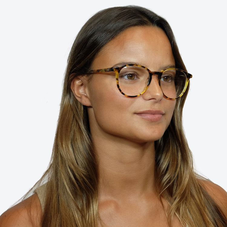 Eco Friendly Glasses in Tortoise / Blue Light